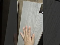 Wprowadzenie do antypoślizgowych drewnopodobnych płytek ceramicznych