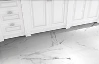 Sztuczny marmurowy efekt Płytki kuchenne Rozmiar 24 &quot;X 24&quot; Luksusowy Carrara Biały kolor Rozmiar 600x600mm
