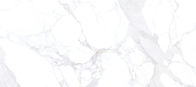 Porcelanowa płytka podłogowa i ścienna do salonu Calacatta Wygląd białego marmuru Wielkoformatowa płytka porcelanowa 160 * 360 cm
