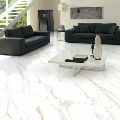 Polerowane płytki porcelanowe dla pomieszczeń wewnętrznych Odporność na plamy 0,5% Wchłanianie wody Idealne do projektów i przestrzeni