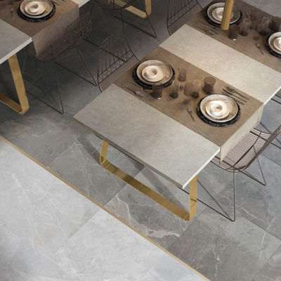 Szare płytki ceramiczne podłogowe w pomieszczeniach z wchłanianiem wody 0,5%