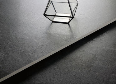 Super Semi Polished Porcelain Tile / Black Floor Tiles Rozmiar 24 