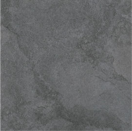 60 * 60cm Odporna na zużycie płytka porcelanowa o wyglądzie kamienia Czarny kolor Matowa ceramiczna płytka podłogowa do salonu